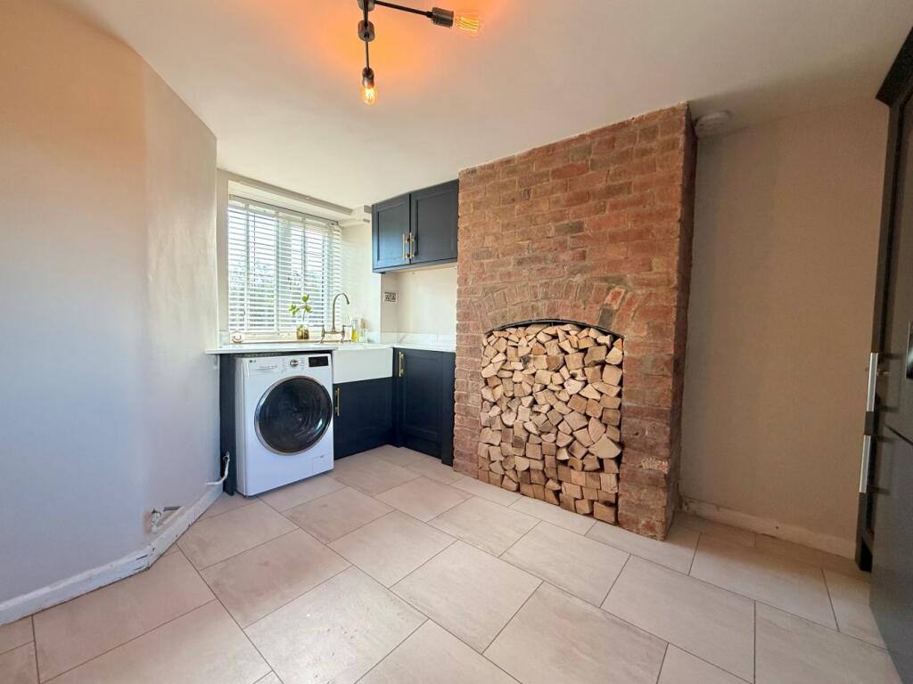 House in Melton, Sproxton - More