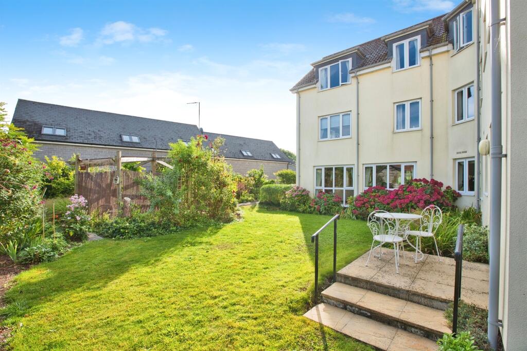 Additional image 12 of Somerton Road, Street