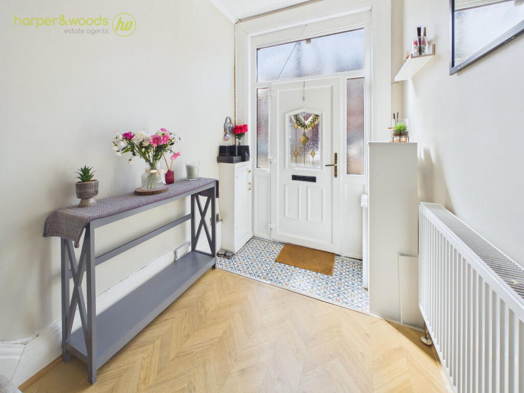 House in Wirral, Liverpool City Region - View 6