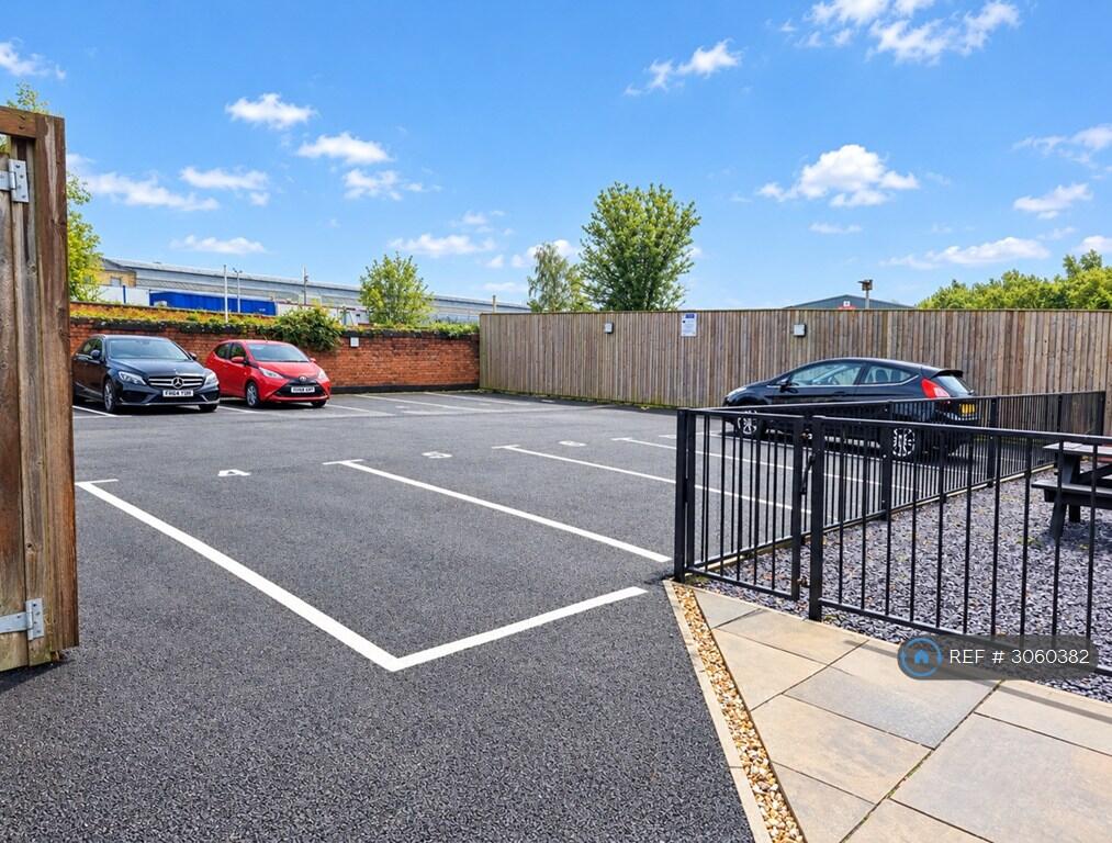Property photo 11