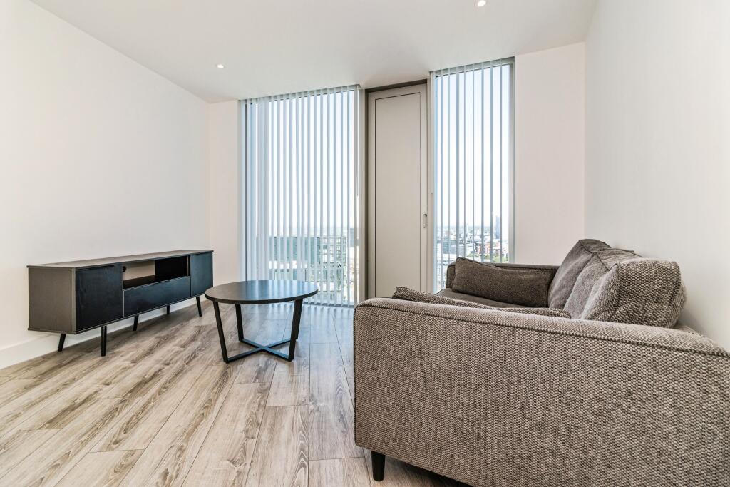 Apartment in Manchester, City Centre - View 5