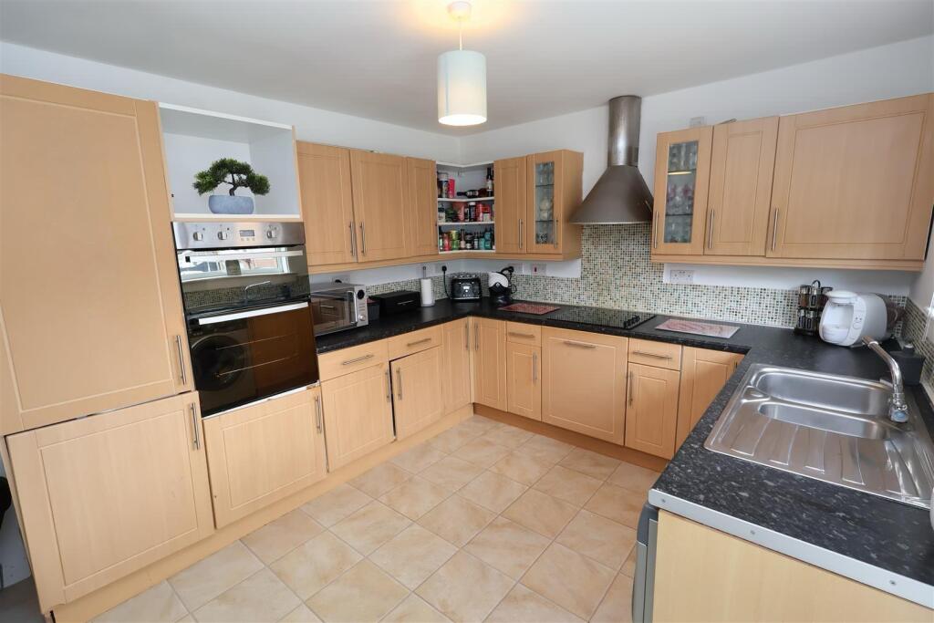 House in Gourock, Larkfield - View 4