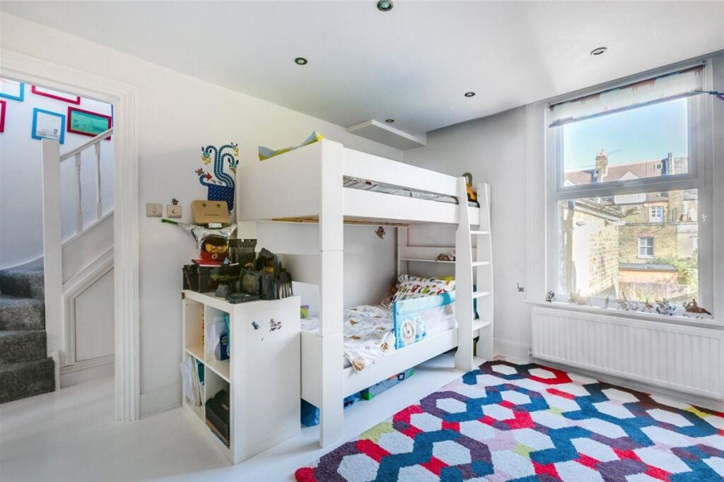 Apartment in London - View 3