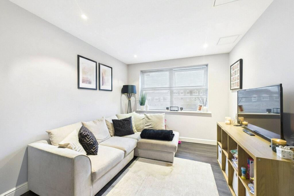 Main image of property: Elmhurst Court, Heathcote Road, Camberley, Surrey, GU15