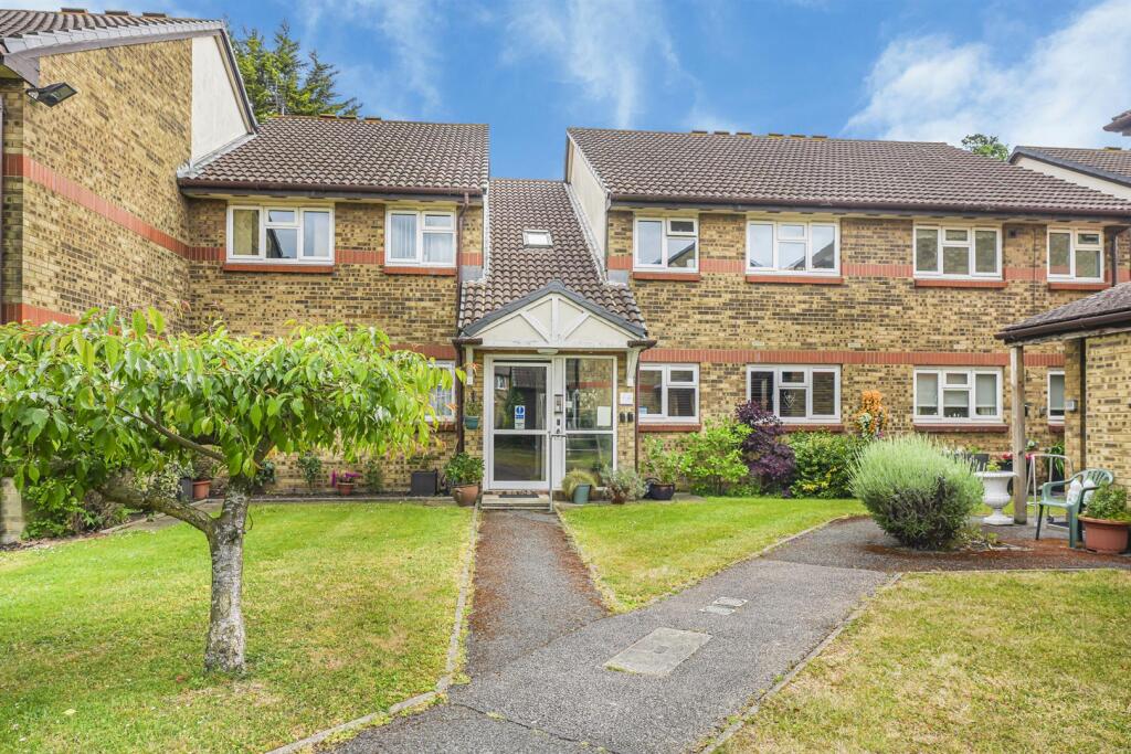 Main image of property: Chelwood Close, Chingford, E4