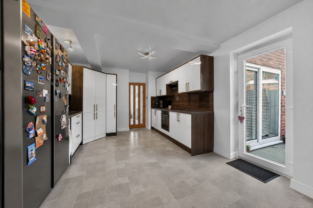 House in Birmingham, West Midlands - View 3