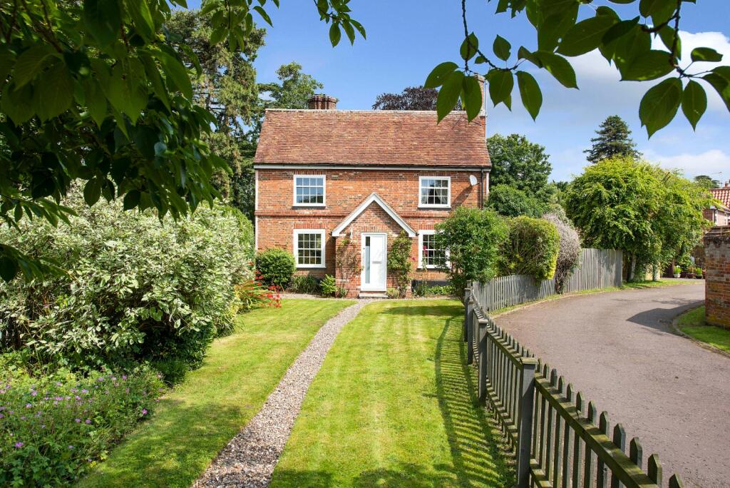 House in Mid Suffolk, Great Finborough - View 2