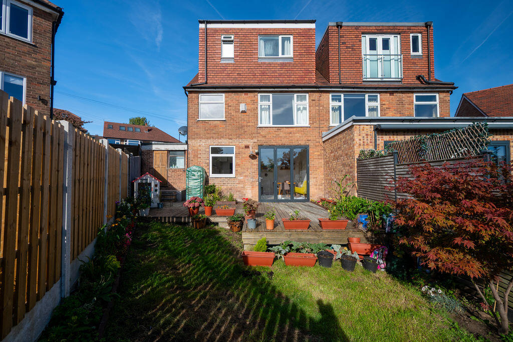 Greystones Close, Greystones, Sheffield  photo 3