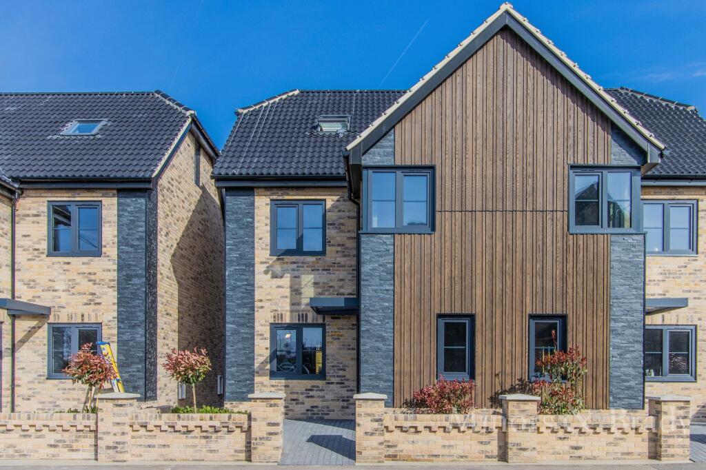Main image of property: West Road, Caister-On-Sea, NR30