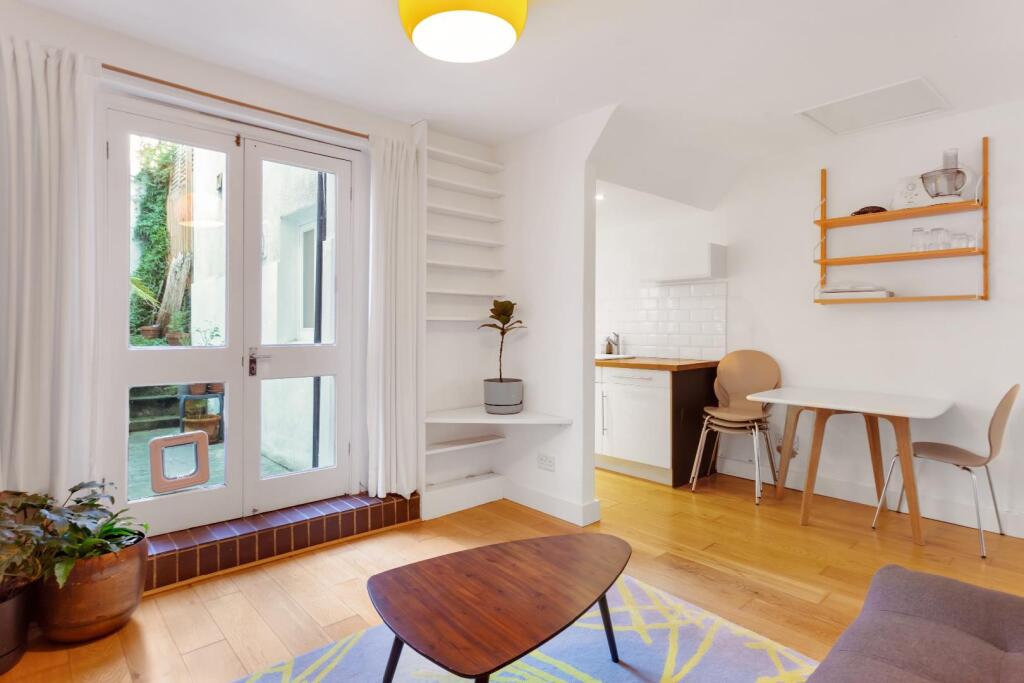 Main image of property: Londesborough Road, London, N16