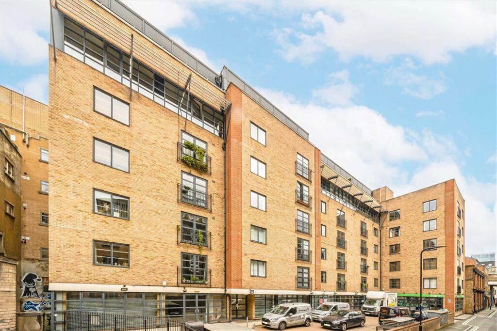 Main image of property: Bateman's Row, Shoreditch