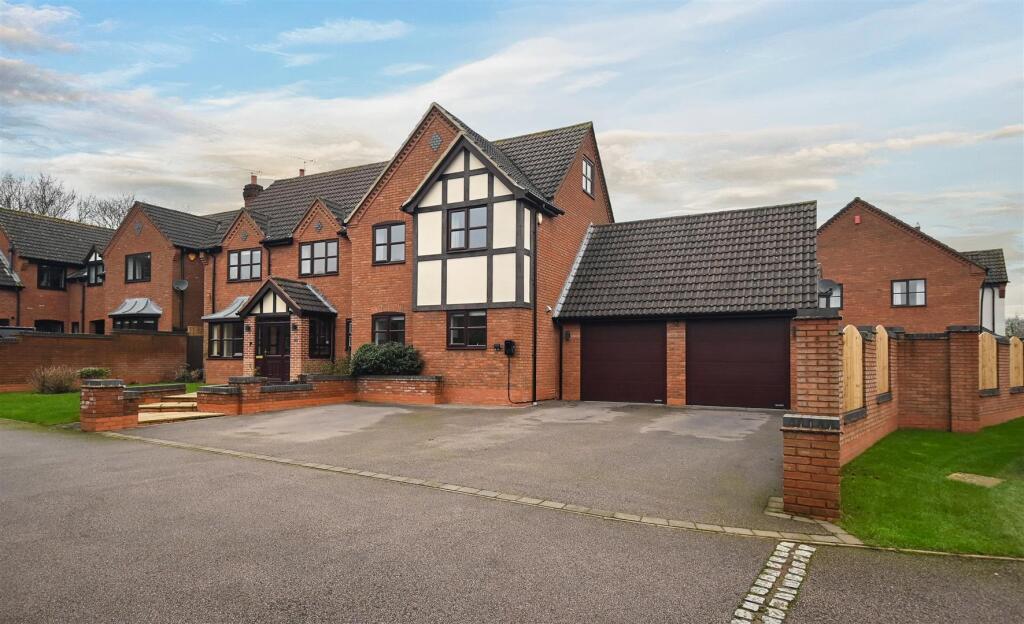 Main image of property: Needwood Park, Barton under Needwood, DE13