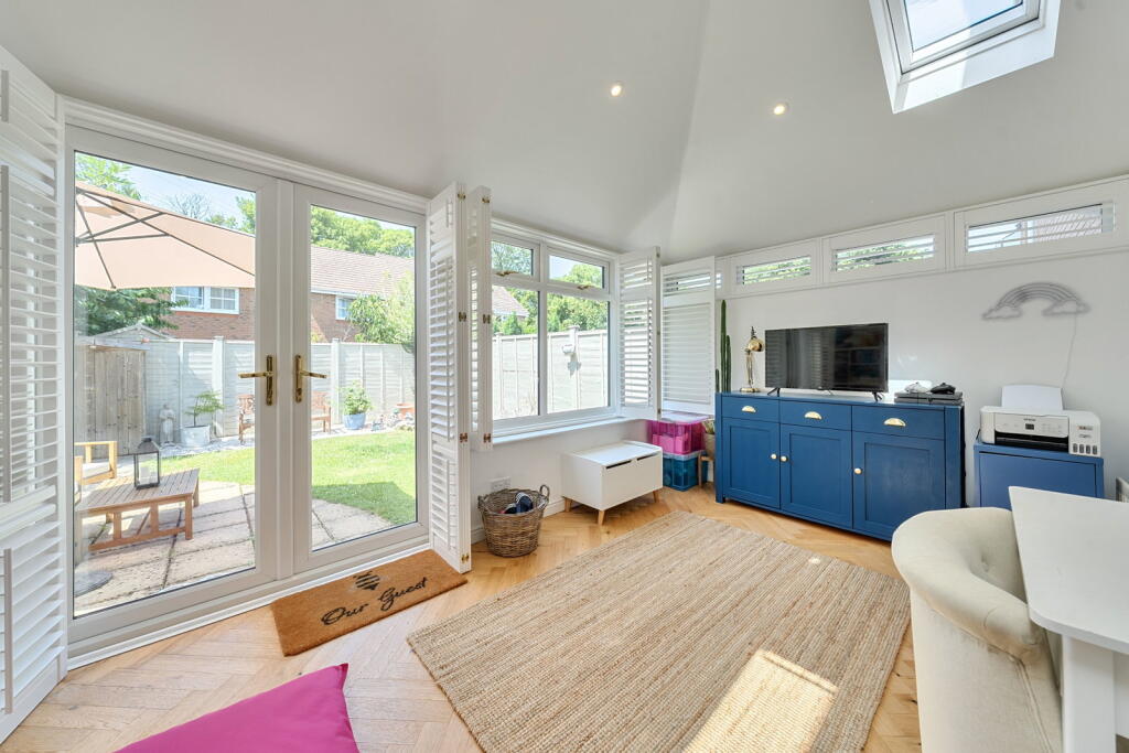 House in Basingstoke and Deane, Old Basing and Lychpit - More