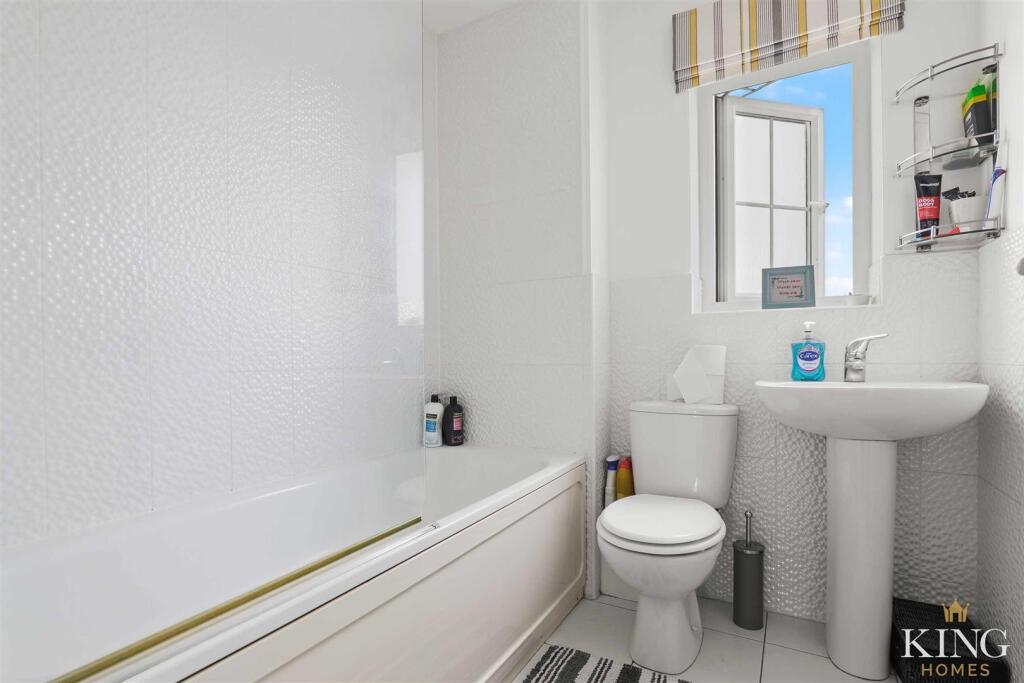 Additional image 13 of Chestnut Way, Bidford-On-Avon, Alcester