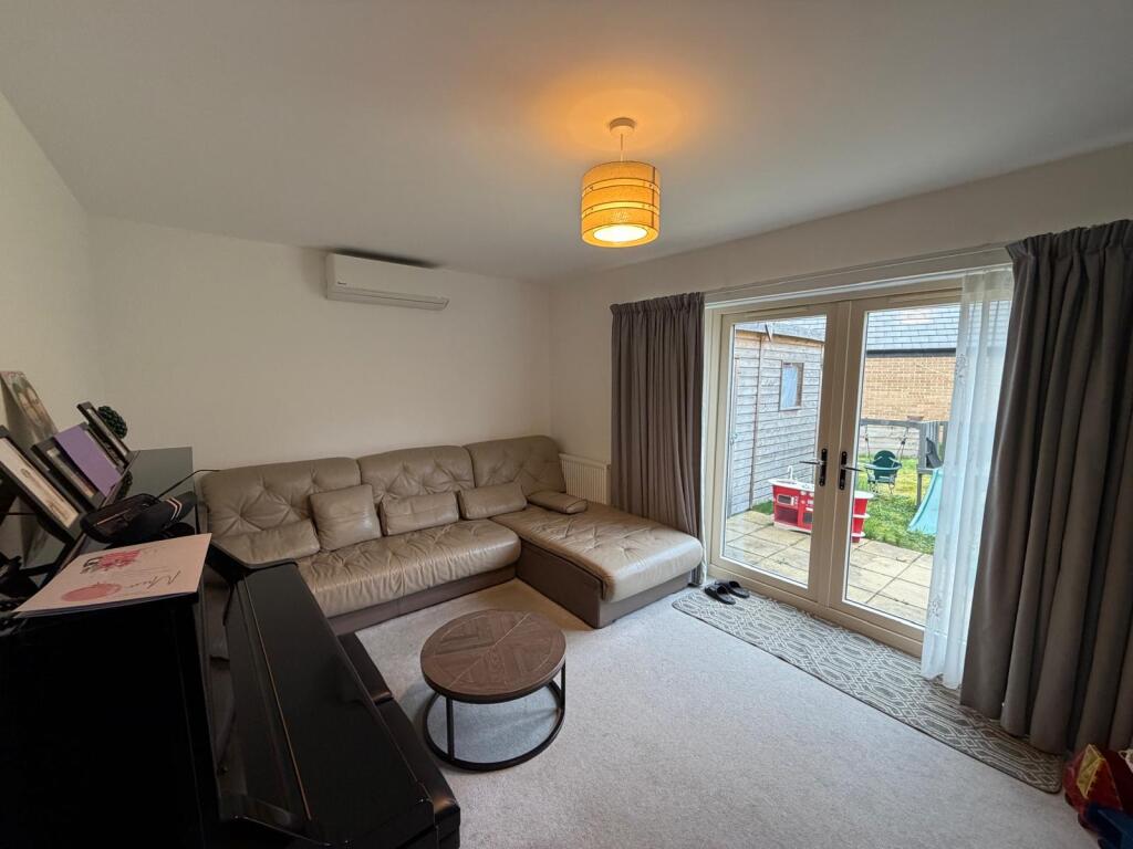 House in Wakefield, West Yorkshire - View 2