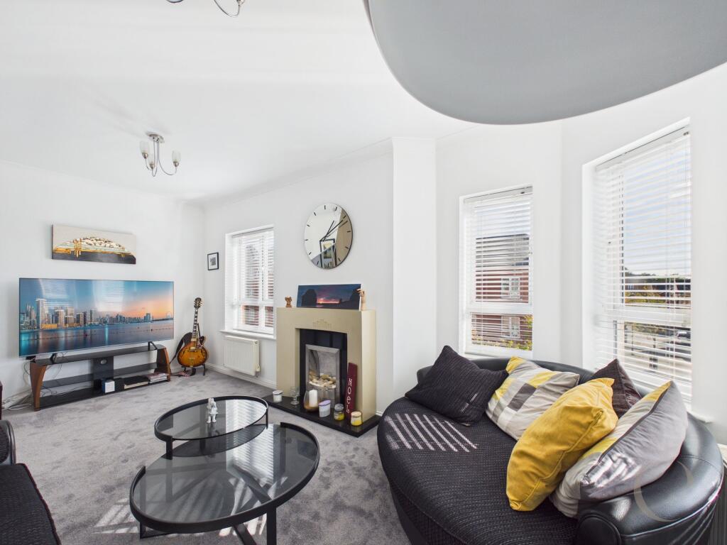 Apartment in Newcastle upon Tyne - View 3