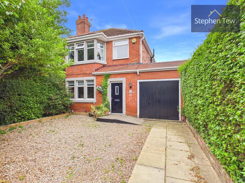 Main image of property: Blackpool Old Road, Poulton-Le-Fylde, FY6