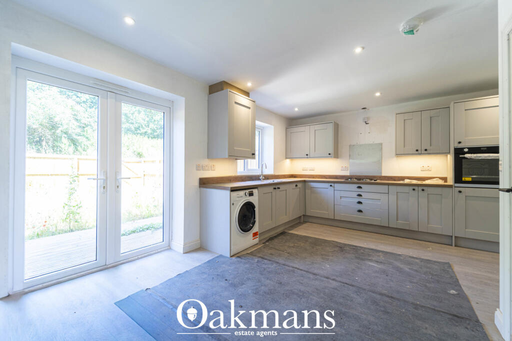 House in Dudley - View 2