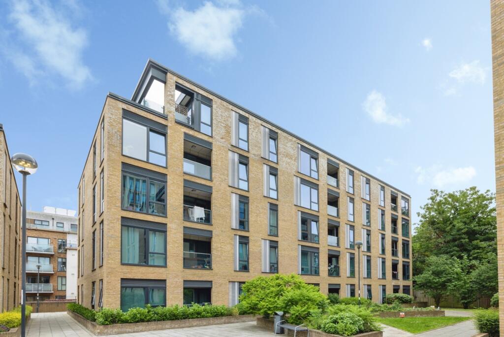 Main image of property: Eltringham Street, London, SW18
