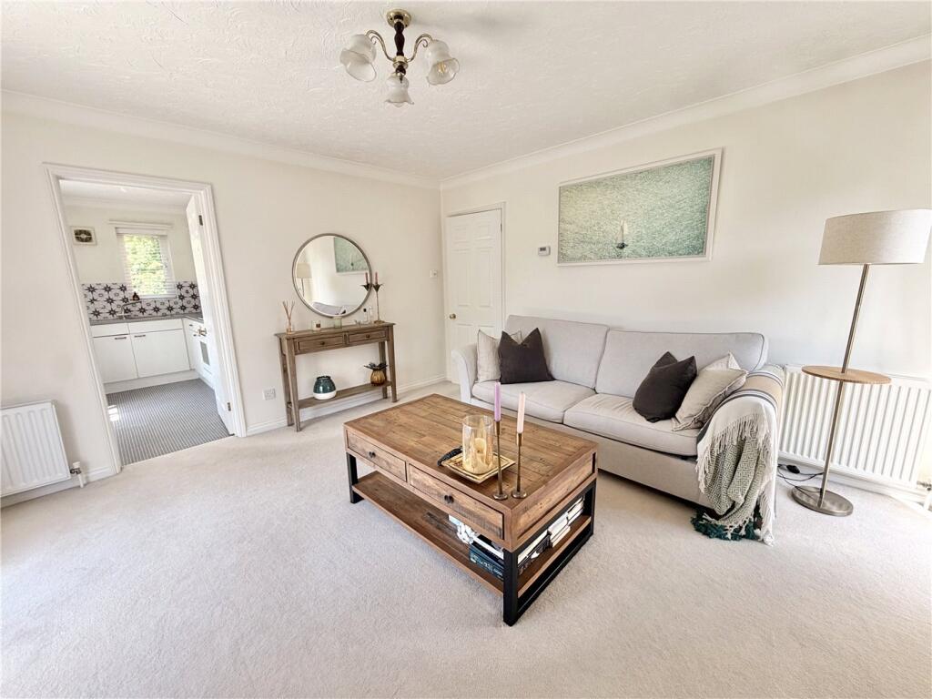 Apartment in Poole - View 5