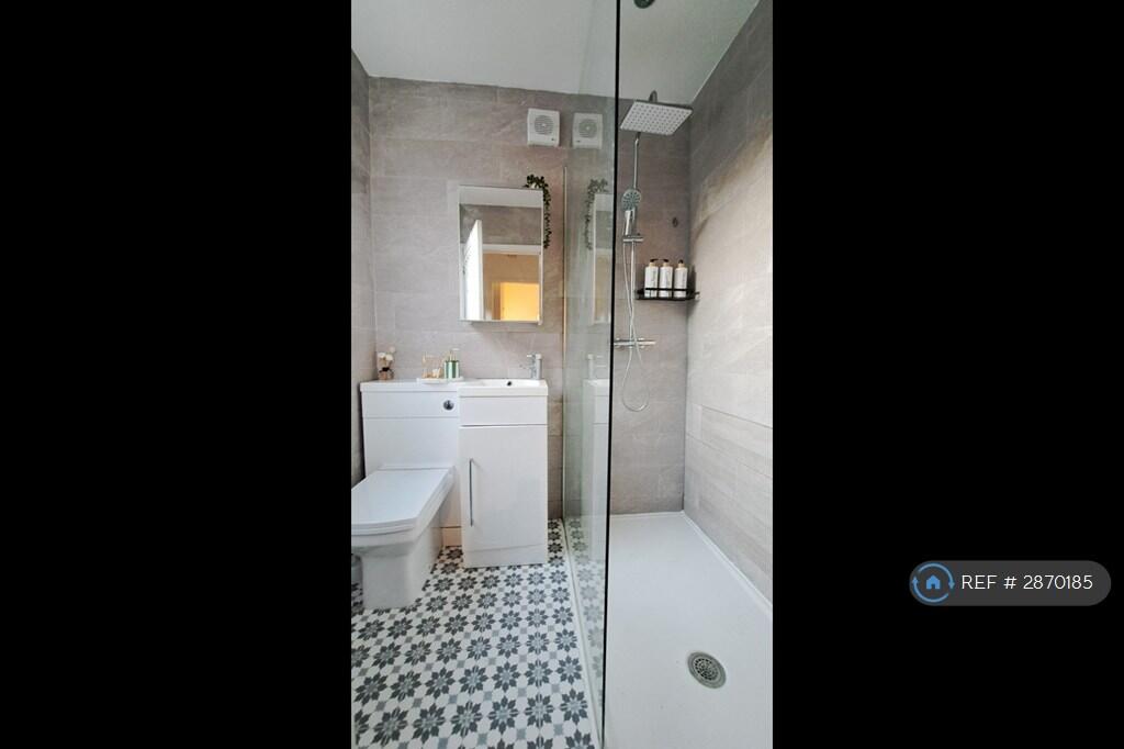 2 bedroom terraced house for rent
