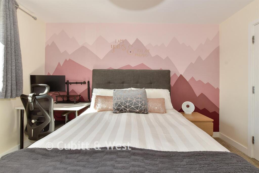 Apartment in Horsham, Colgate - More