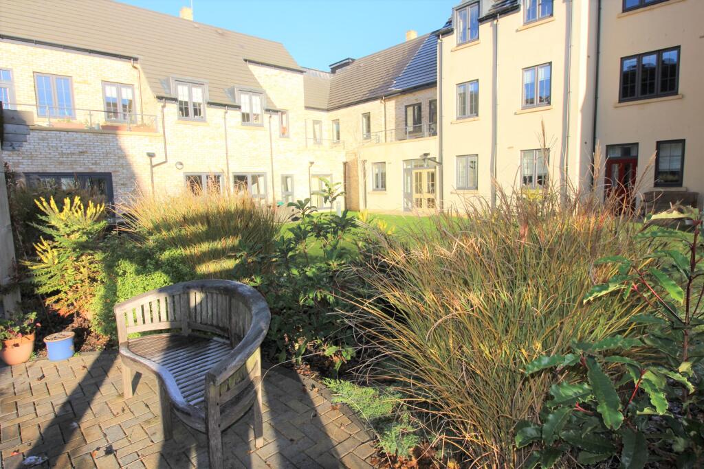 Apartment in Chipping Norton - View 4