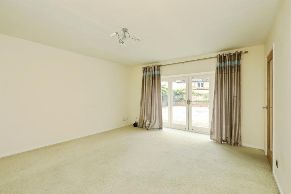 House in Doncaster - View 2