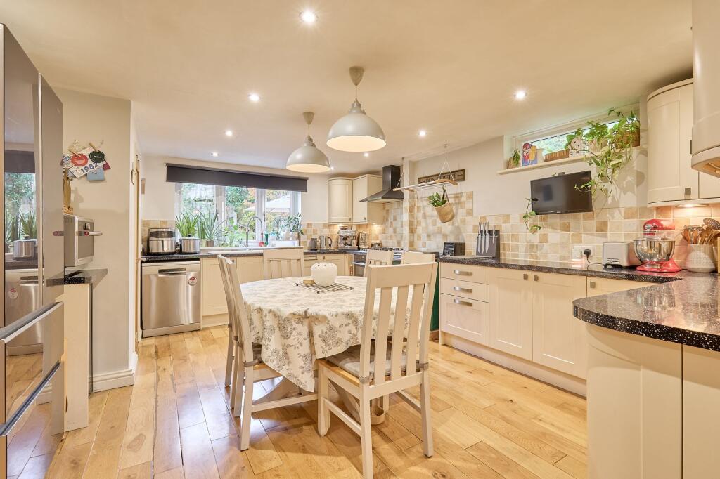Burra Cottage, Witney Road, Long Hanborough OX29 photo 3
