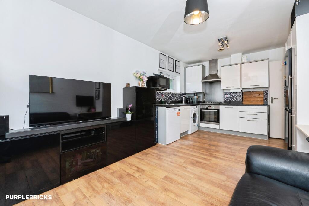 Apartment in Dartford - View 5