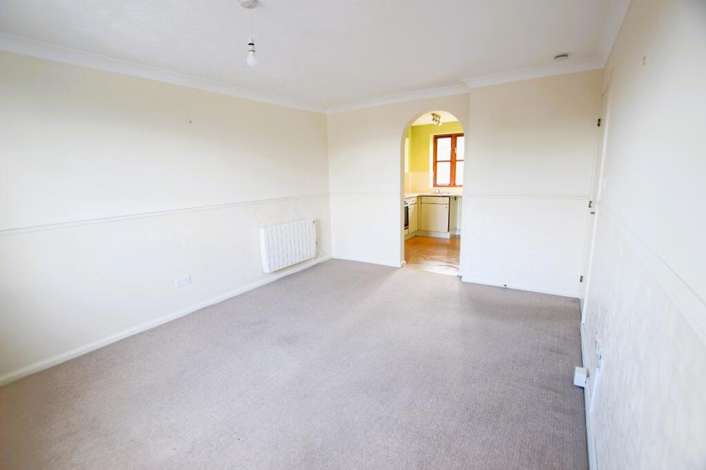 42, Vetch Field Avenue, Lyppard Bourne, Worcester, WR4 0PA photo 4