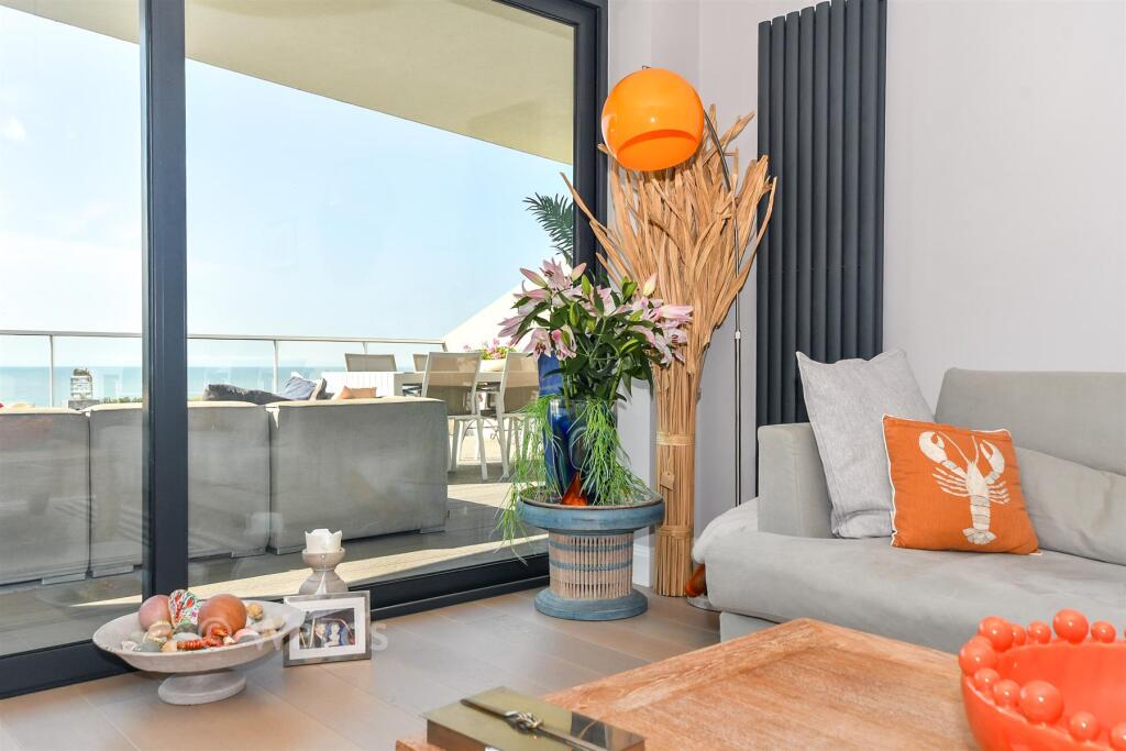 Apartment in Hythe, Orchard Valley - View 3