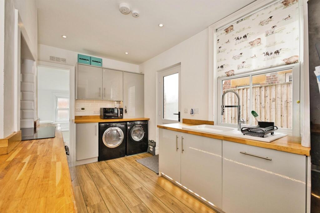 Additional image 4 of Lyde Road, Yeovil