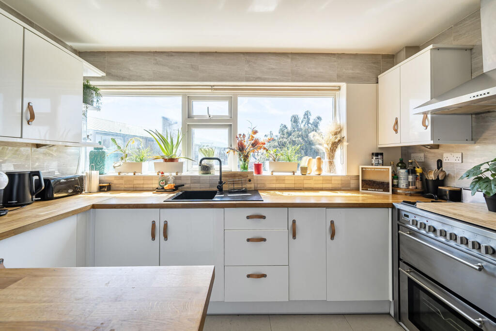 House in London - View 5