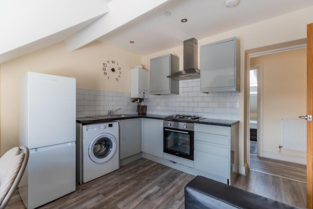 Cyril Crescent, Roath - View 4