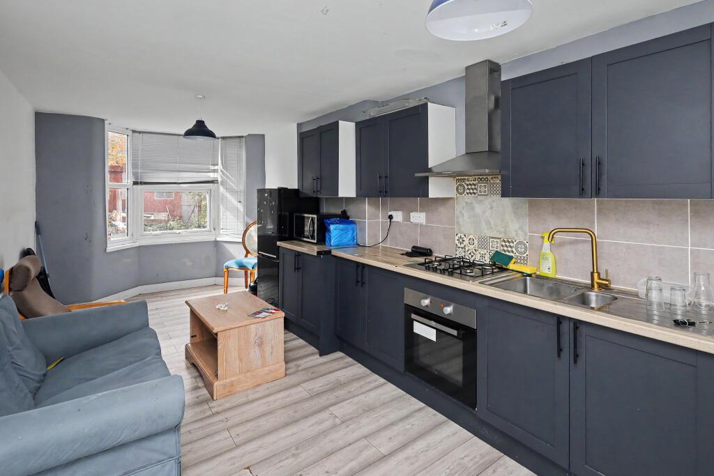 38 Fairfield Road, London, N18 2QJ photo 4