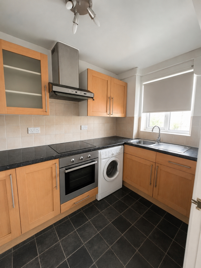Apartment in Watford - View 3