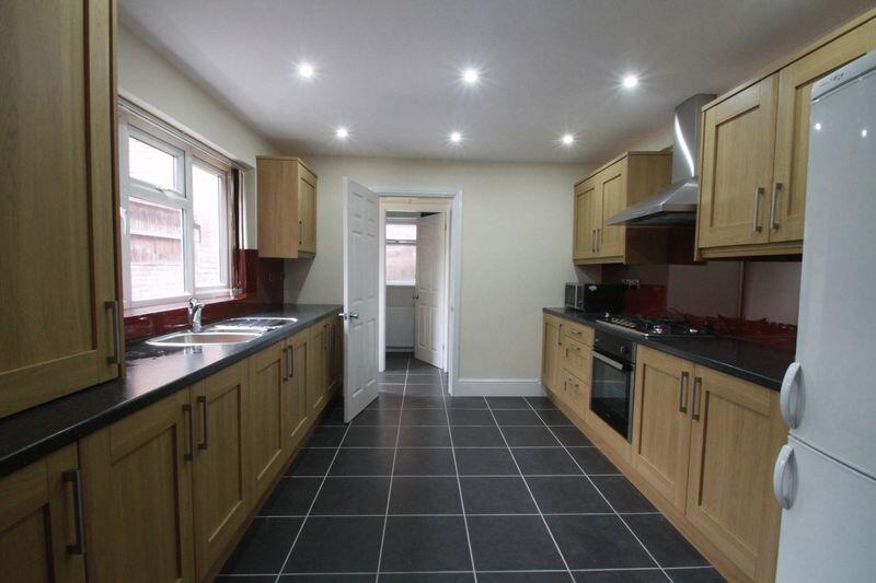 House in Nottingham, Radford - View 2