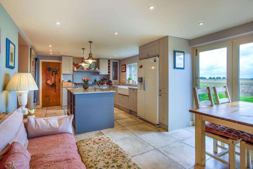 Station Road, Appledore, TN26 photo 3