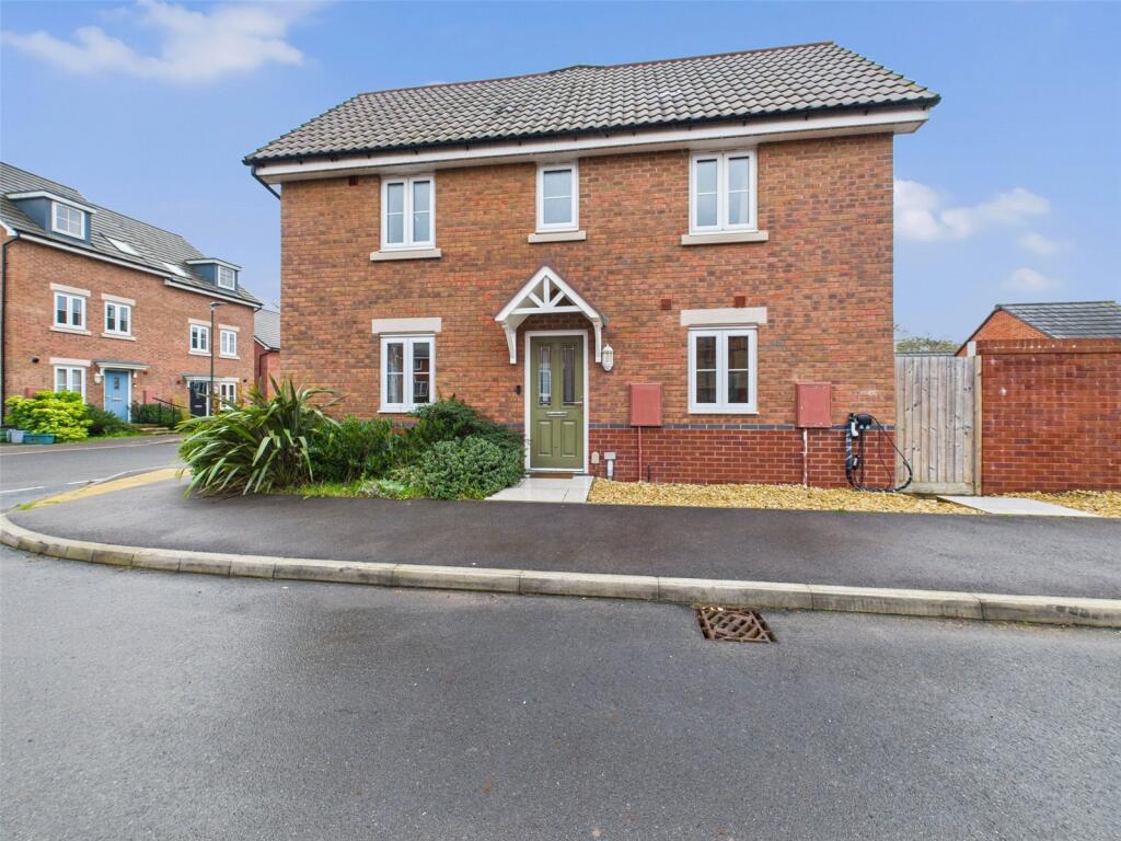 3-bed semi-detached on Maurice Shill Close, Great Oldbury, Stonehouse, Gloucestershire, GL10, £315,000