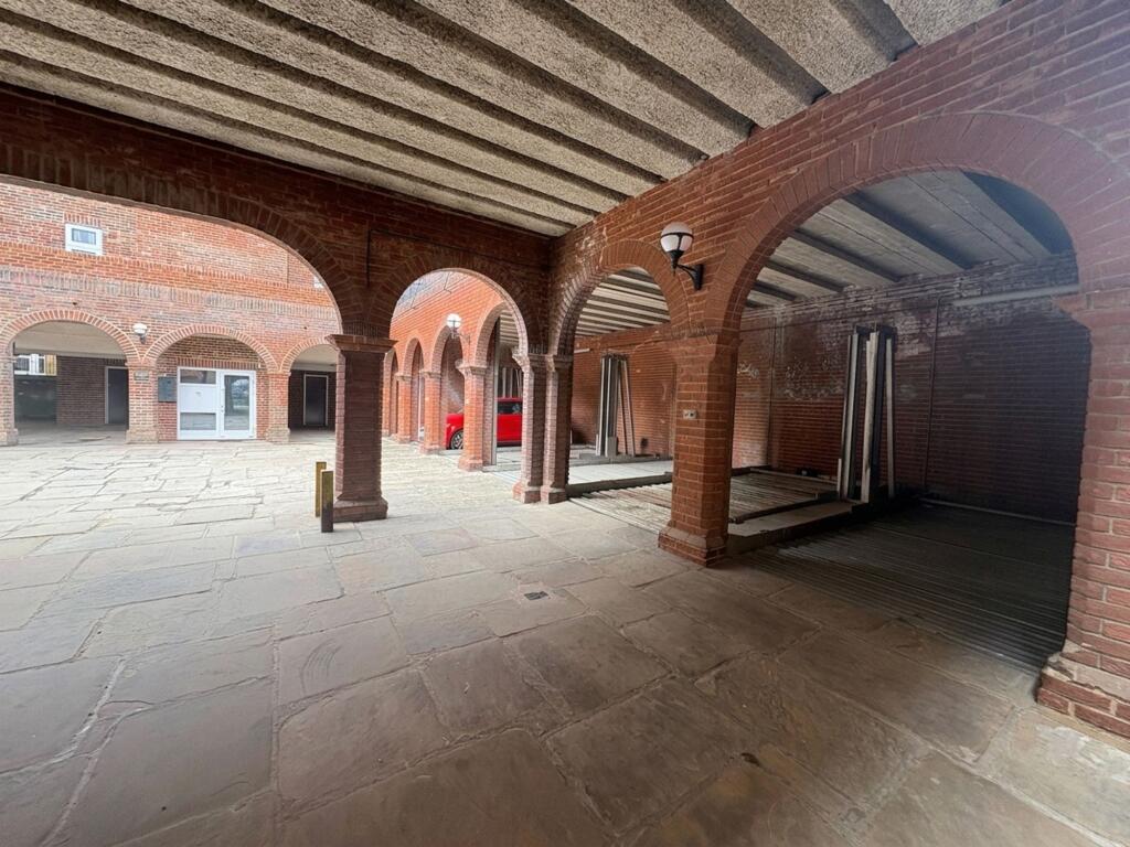 Apartment in Dartford, Kent - View 4