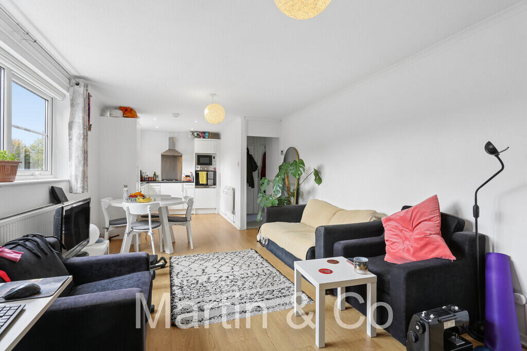 Apartment in London - More