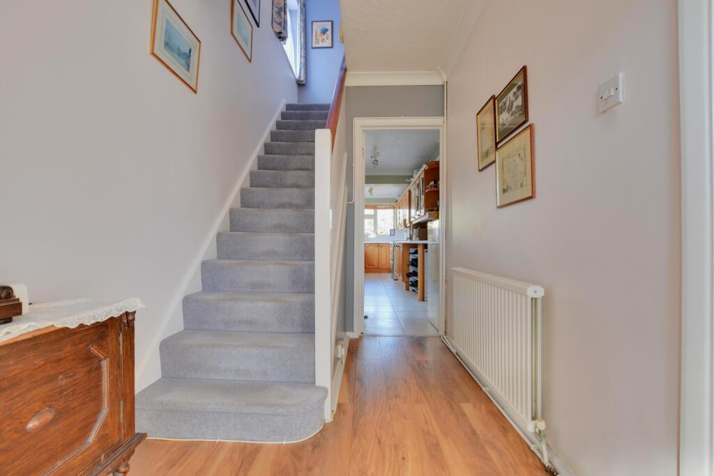 Crescent Road, Heybridge photo 4