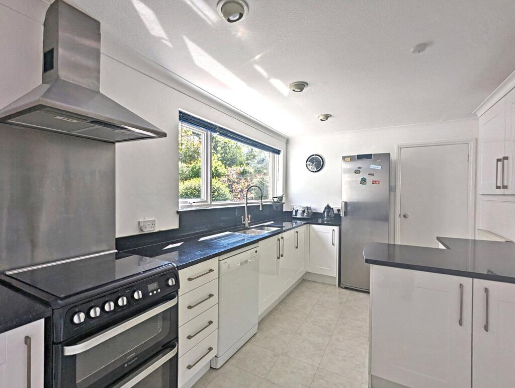 House in Southampton - View 3