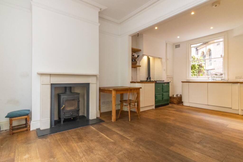 House in Leicester, Highfields - More