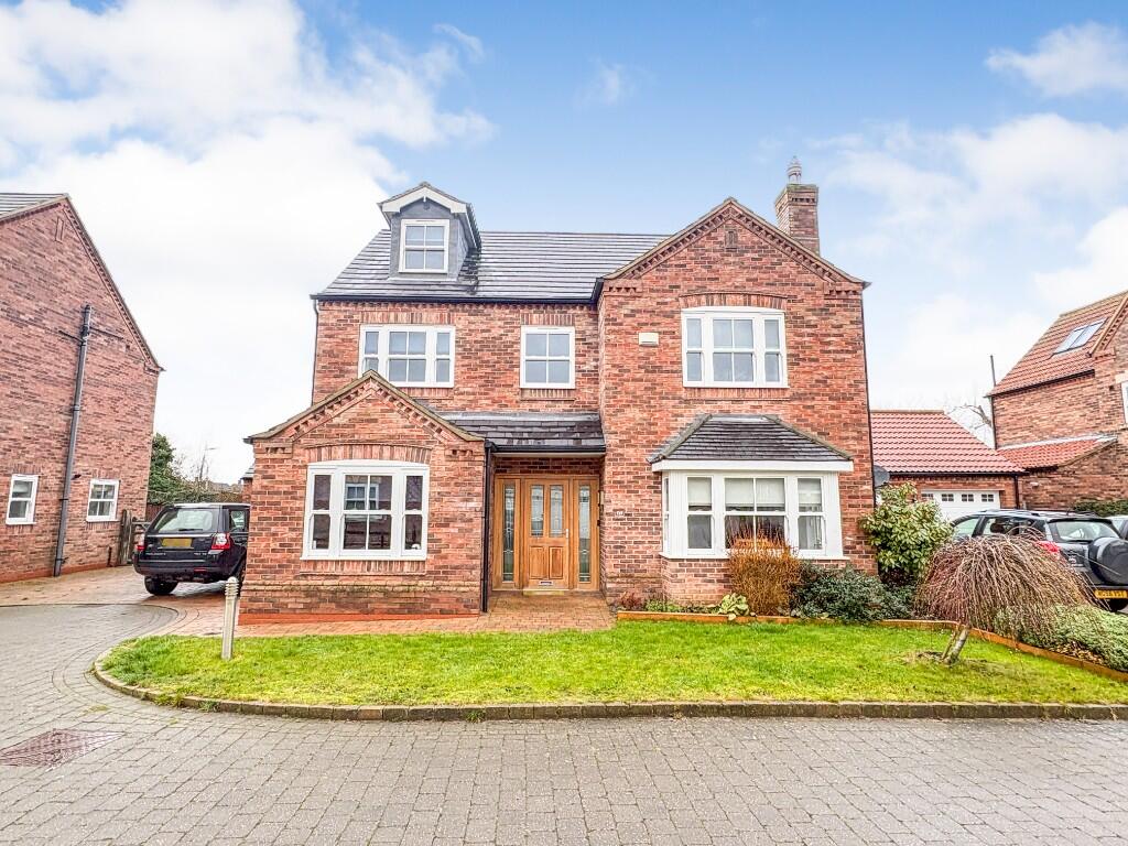 5-bed detached on Church View, DN36, £400,000