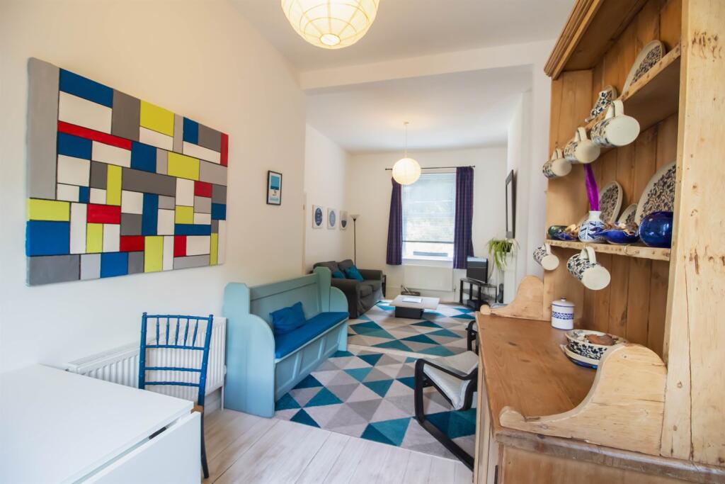 House in Brighton - View 4