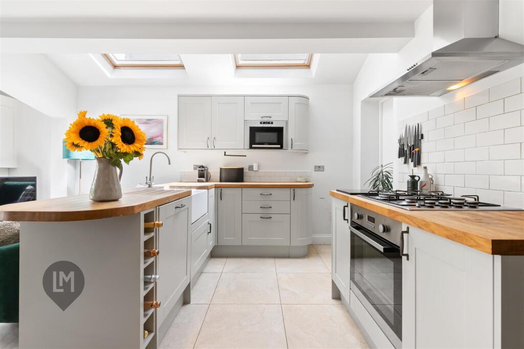 Apartment in London - View 2