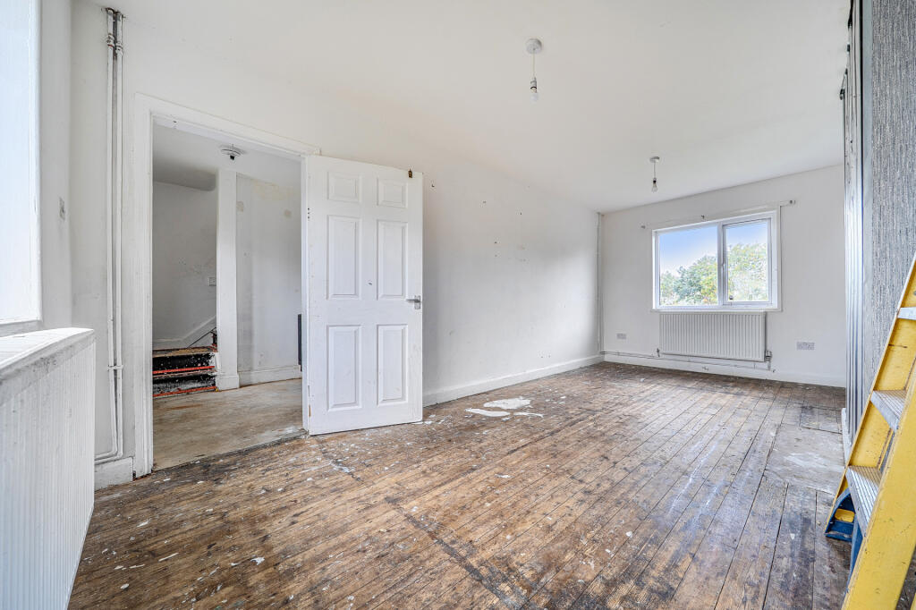 House in Dudley - View 5