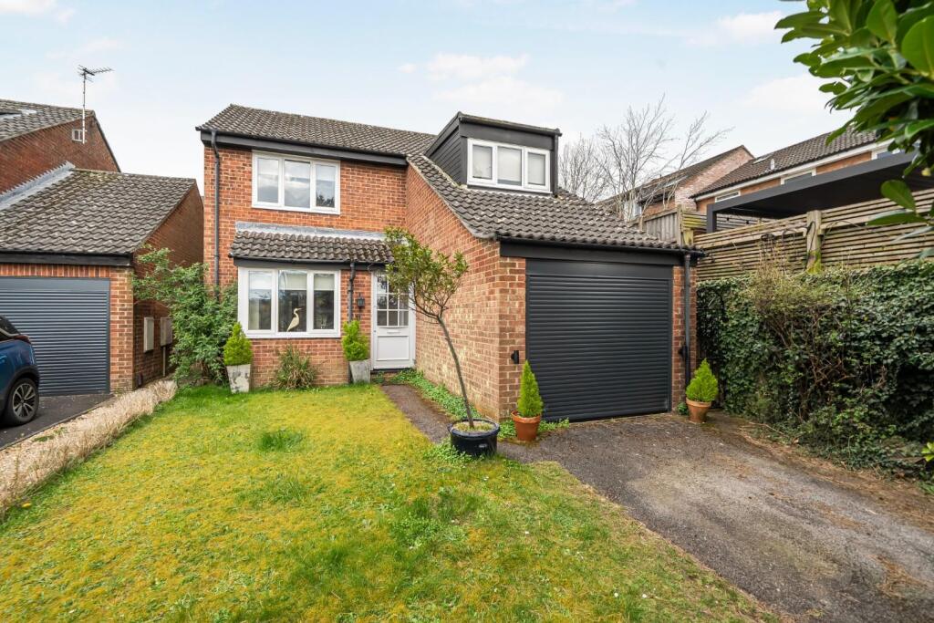 Main image of property: Valley Park Drive, Clanfield, Waterlooville